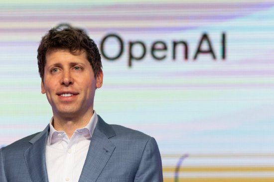 OpenAI奥特曼引领AGI之路，首批AI智能体今年就业启航